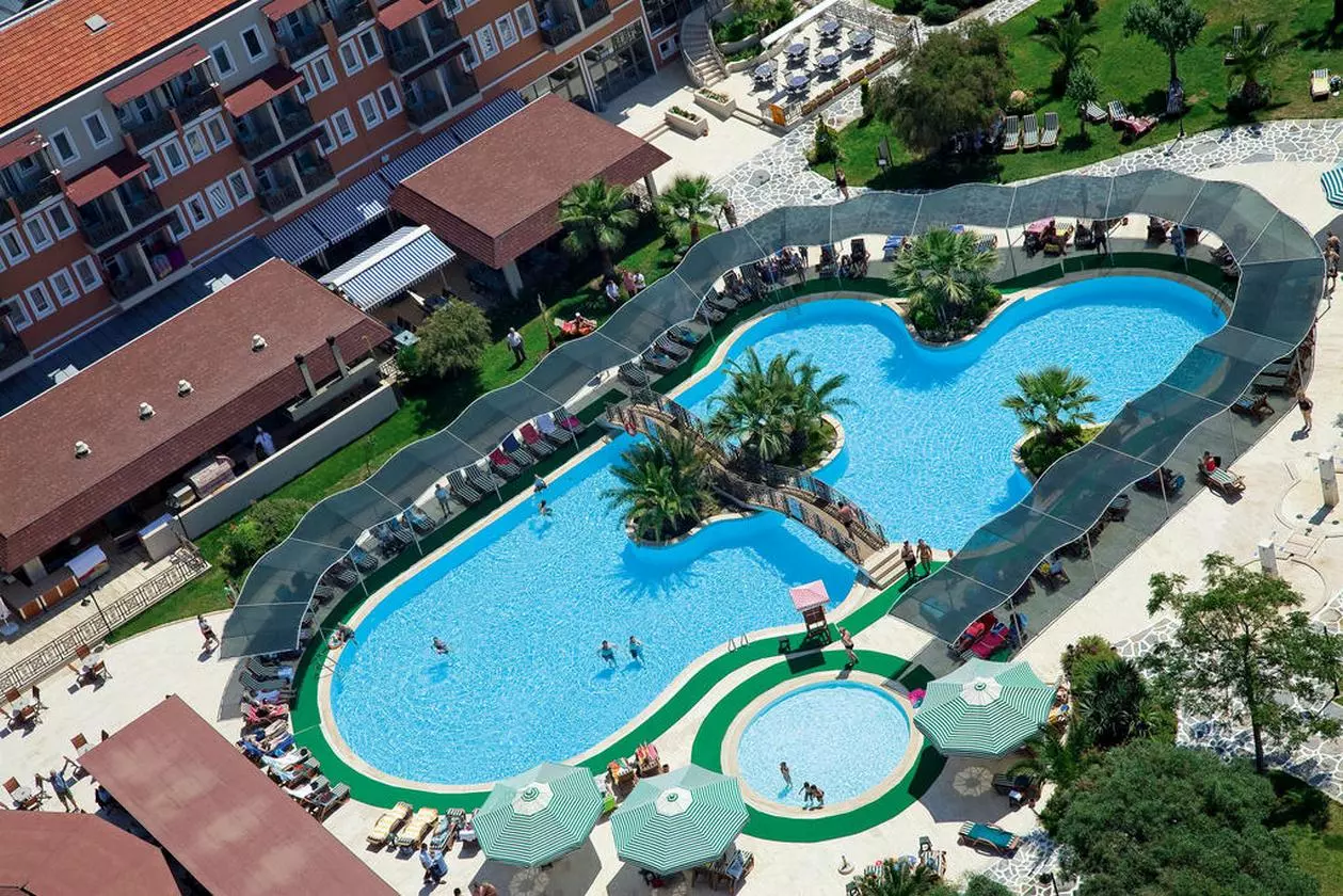 CLUB YALI_SHABAVIZ (15).jpg